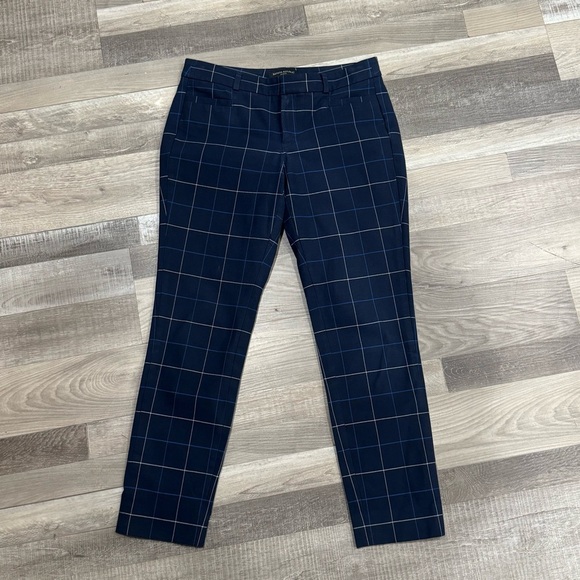 Banana republic blue plaid “Sloan fit” pant ❤️ - Picture 2 of 8